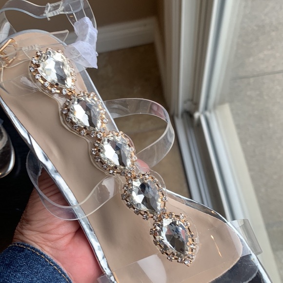 Stilettos Clear Ankle Strap Heels Crystal Embellished Women’s Size 9 - Picture 5 of 16